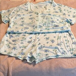 Women’s Light Blue Floral Short Pajama Set
